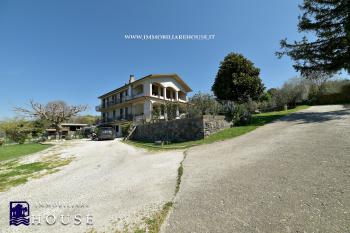 Splendida Villetta bifamiliare vista lago (rif.28) [/GEST/immagini]  