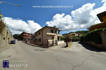 Bolsena Splendido appartamento di ampia metratura in Via della Rena (rif.33) [/GEST/immagini]  