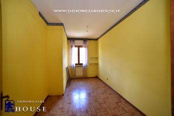 Large apartment on the ground floor. (rif.16) [/GEST/immagini]  