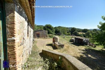 Casale in pietra risalente al 1880 (rif.34) [/GEST/immagini]  