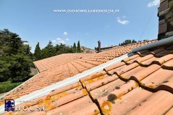 Maestosa villa al centro della città Bolsena (rif.35) [/GEST/immagini]  